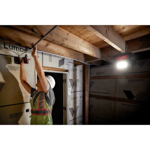 M18 Rover Dual Power Flood Light (Tool Only) 8 M18 Rover Dual Power Flood Light (Tool Only)
