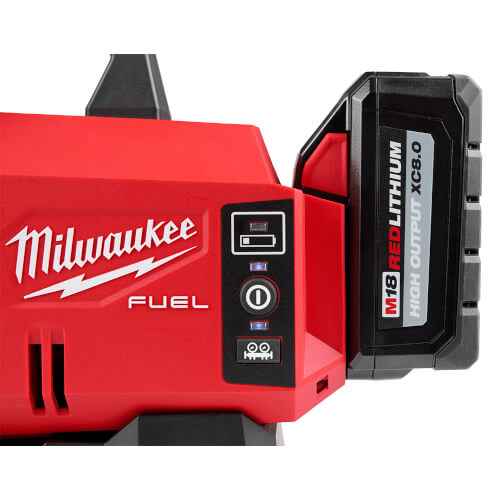 M18 FUEL 5 CFM Vacuum Pump Kit 3 M18 FUEL 5 CFM Vacuum Pump Kit