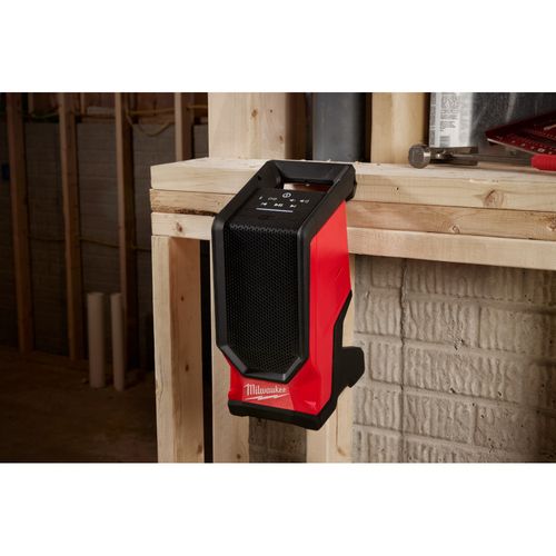 M18 Bluetooth Jobsite Speaker 12 M18 Bluetooth Jobsite Speaker