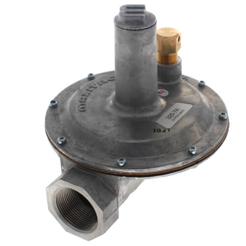 1-1/2" Lever Acting Regulator w/ Vent Limiter (1,250,000 BTU)